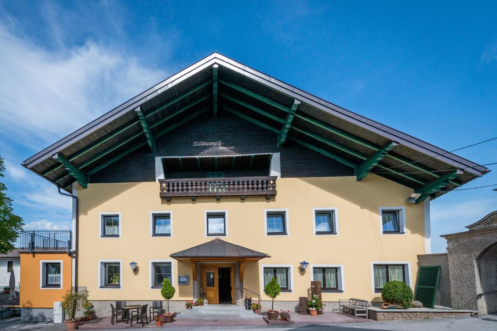 Hotel Kirchenwirt Irrsdorf Familie Schinwald Strasswalchen Exterior foto